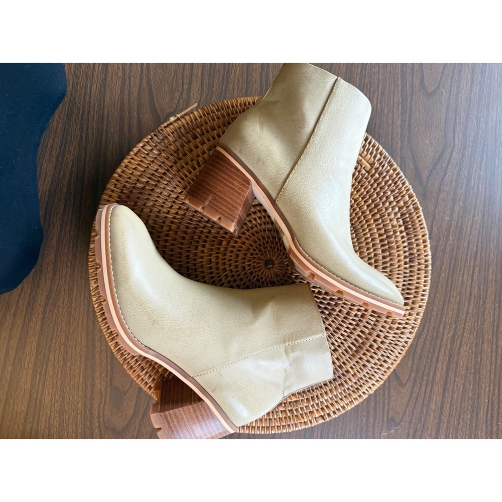 Korks Beige Leather Ankle Boots Block Heel Side Zip Lug Sole Booties Women - Picture 5 of 11